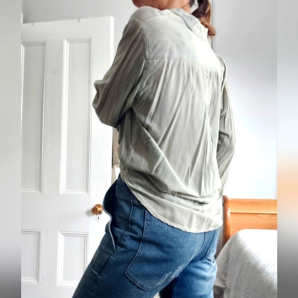 Velvet Heart Sage Shirt Rayon Lrg - Picture 5 of 8
